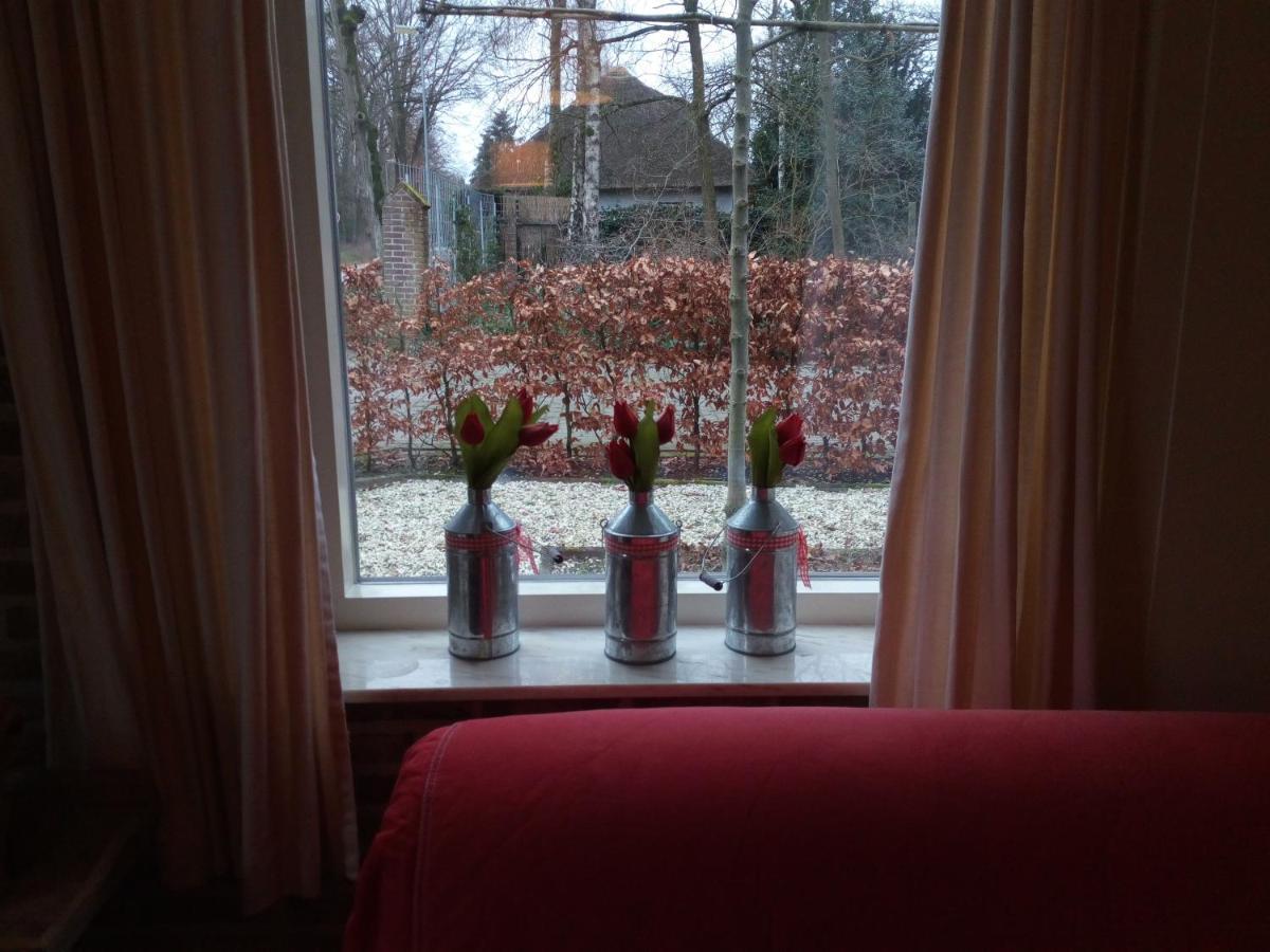 Vakantiehuis In Het Voorhuis Dommelen Esterno foto