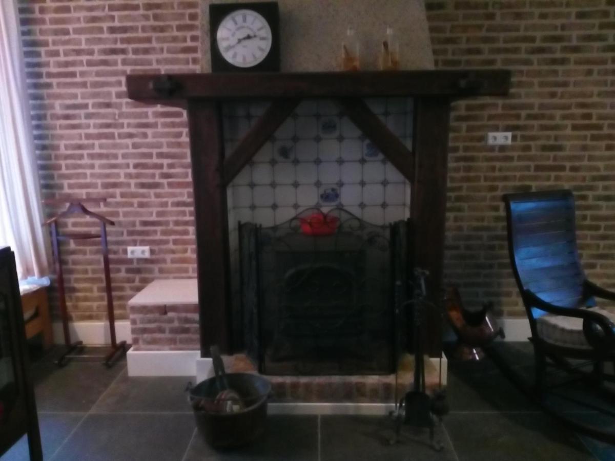 Vakantiehuis In Het Voorhuis Dommelen Esterno foto